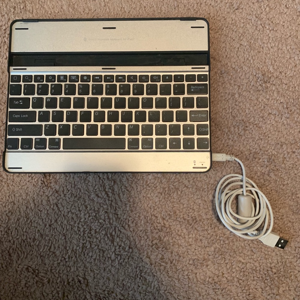iPad Bluetooth Keyboard